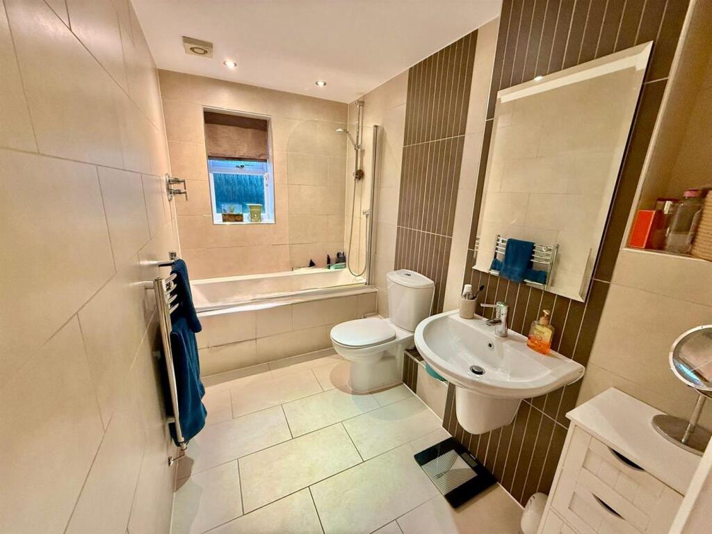 Albert Drive, Deganwy, Conwy photo 4
