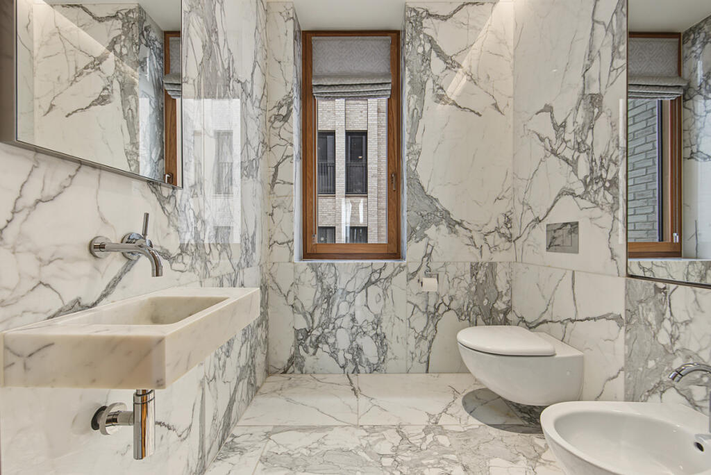 Apartment in London - View 5