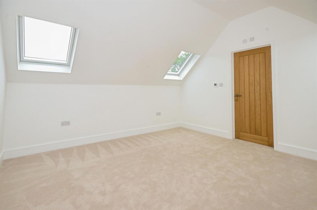 Additional image 8 of Wildwood Avenue, Bricket Wood, St. Albans