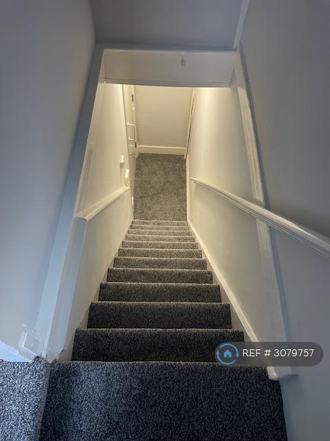 Apartment in Luton - View 5