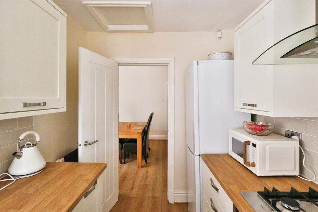 House in Tameside, Fairfield - View 4