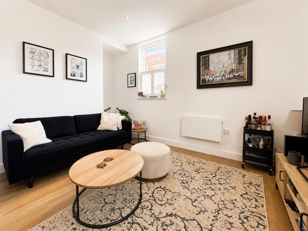 Apartment in Stockport - View 5