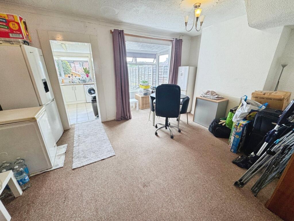 House in Walsall, Pheasey - View 4