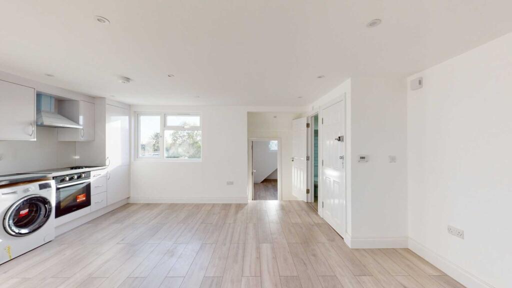 Main image of property: Bathurst Walk, Iver, SL0 9AZ