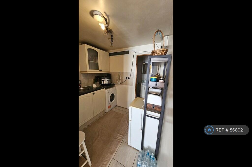 Main image of property: High Street South, Bedfordshire, LU6