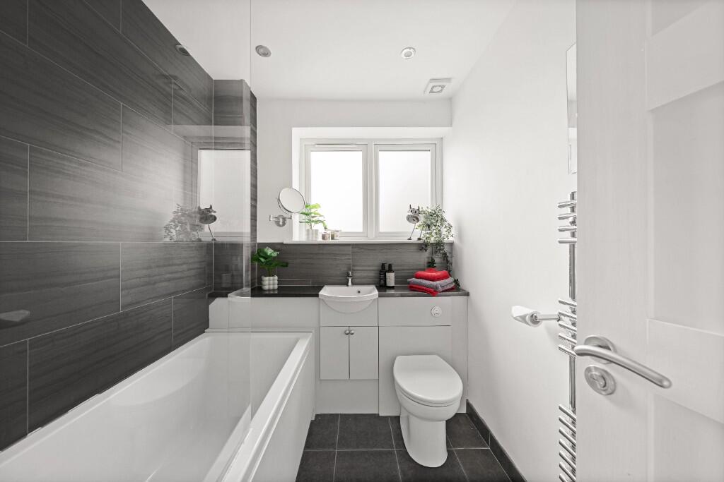 Additional image 28 of Douglas Road, Harpenden, Hertfordshire, AL5