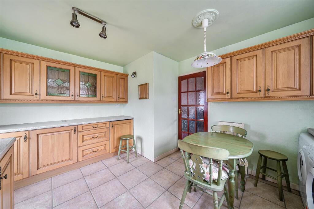 John Simpson Close, Wolston, Coventry, CV8 photo 3