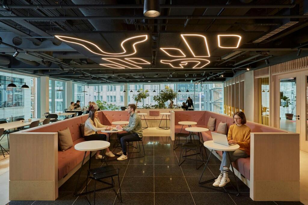 Breakout space
