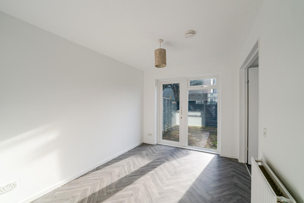 Bunting Court, Mead Vale, BS22 photo 4