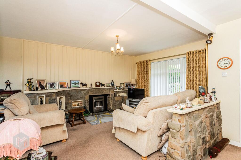 Stainforth Close, Bury, BL8 photo 2