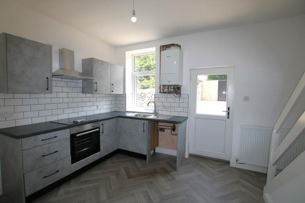 2-bed terraced on Shadsworth Road, Shadsworth, Blackburn, £85,000
