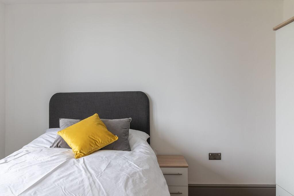 Apartment in Walsall - View 5