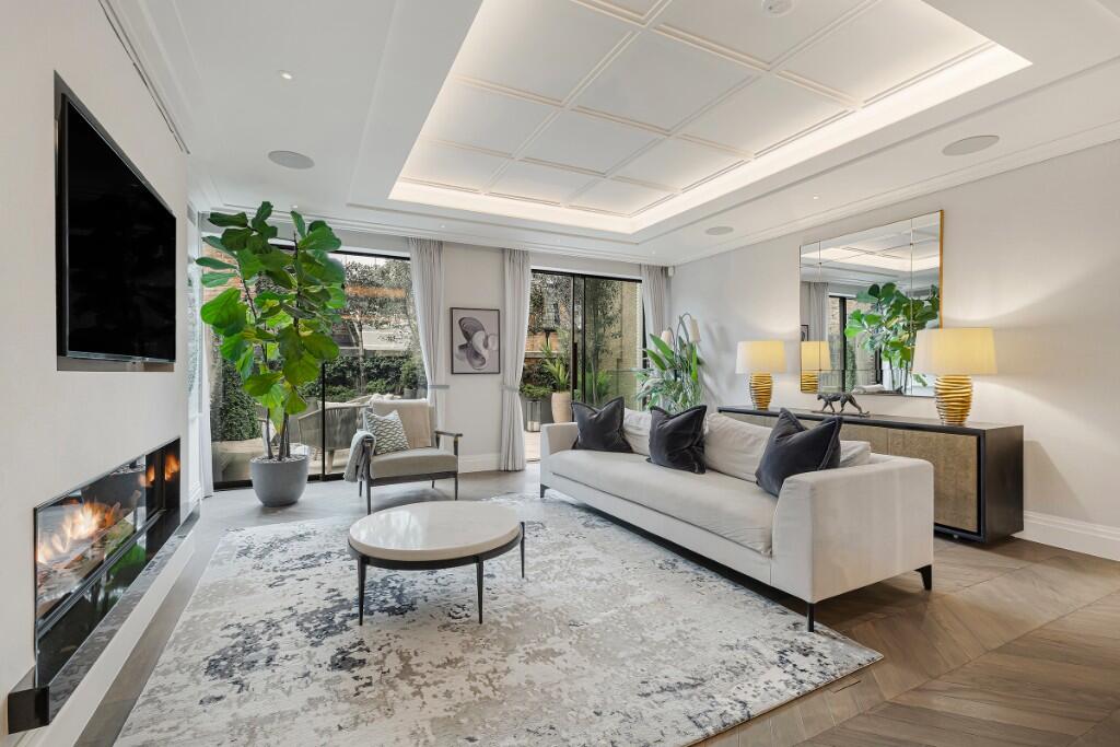 Main image of property: Marylebone High Street, London, W1U