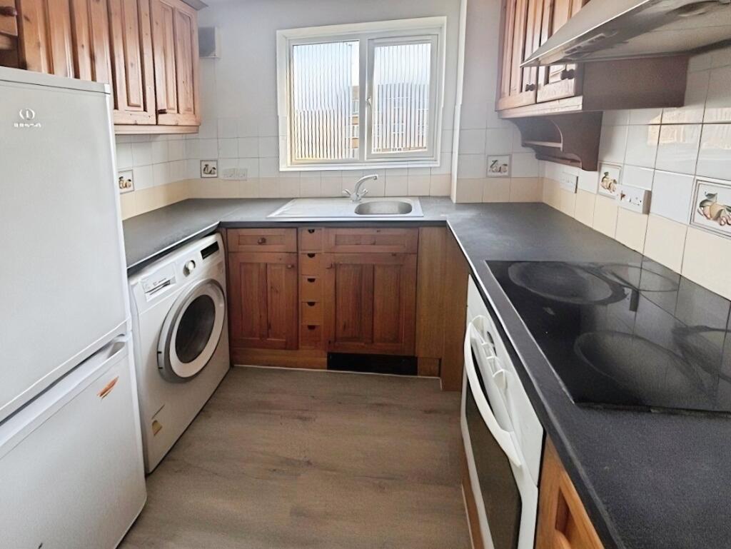 Apartment in Harlow, Essex - View 2