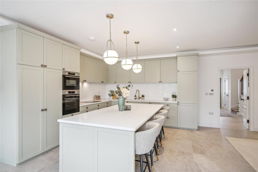 Main image of property: Landrecies, Oxford Road, Gerrards Cross