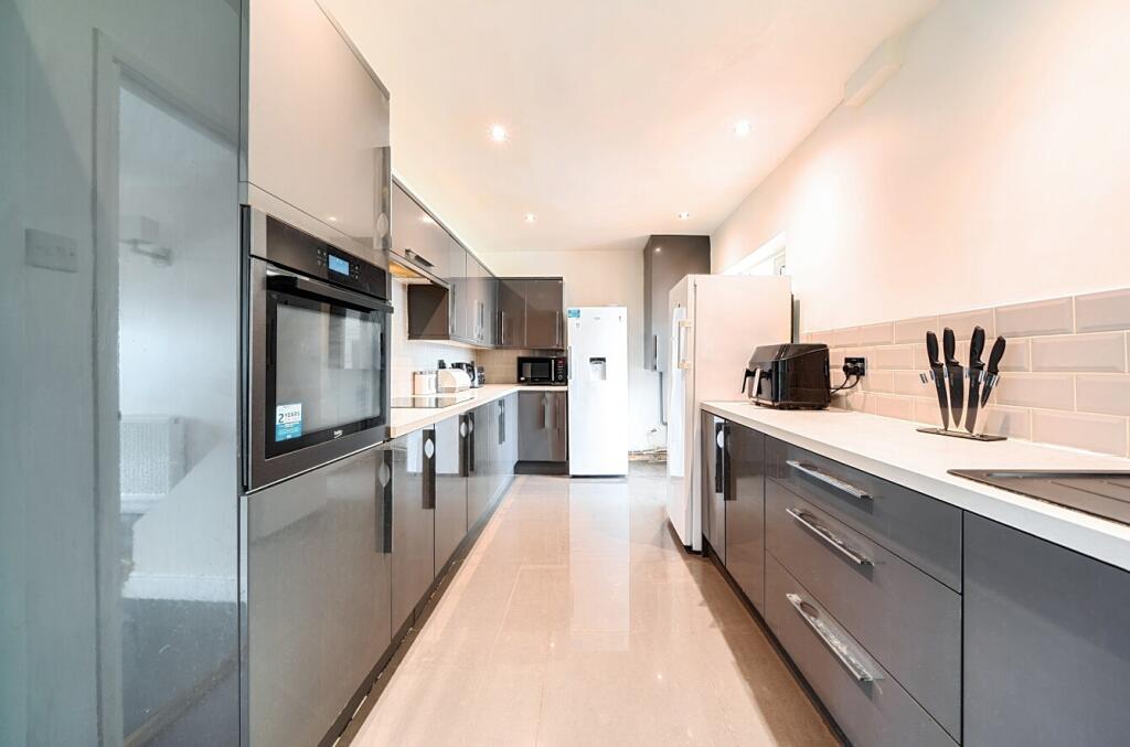 House in Thurrock, Essex - View 5