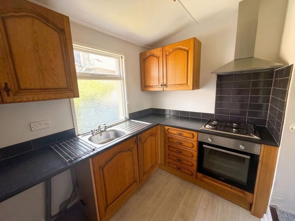Falcon Street, Huddersfield, HD4 - View 6