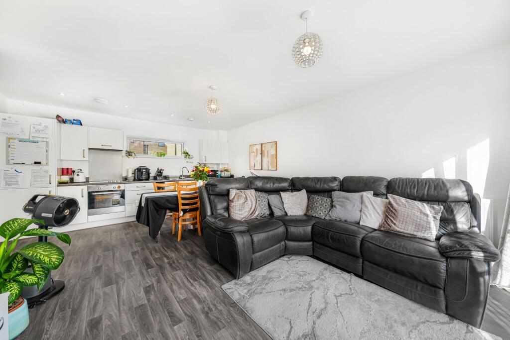 House in Harlow, Newhall - View 3