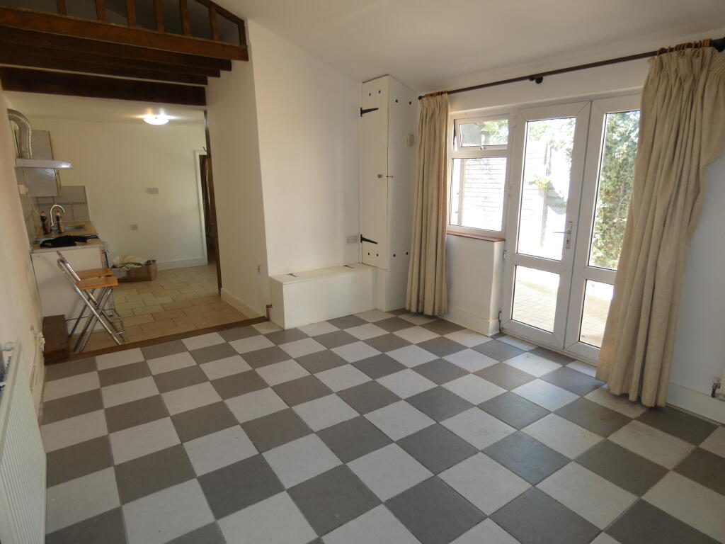 Main image of property: High Street, London Colney