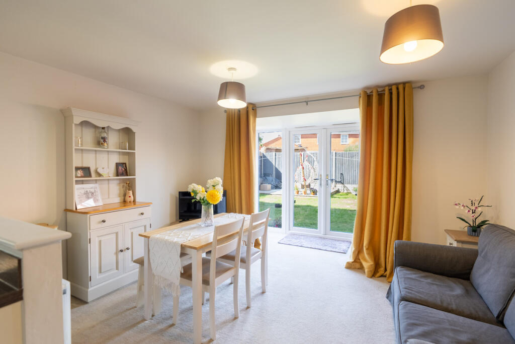 Woodpecker Way, Thrapston, NN14 photo 3