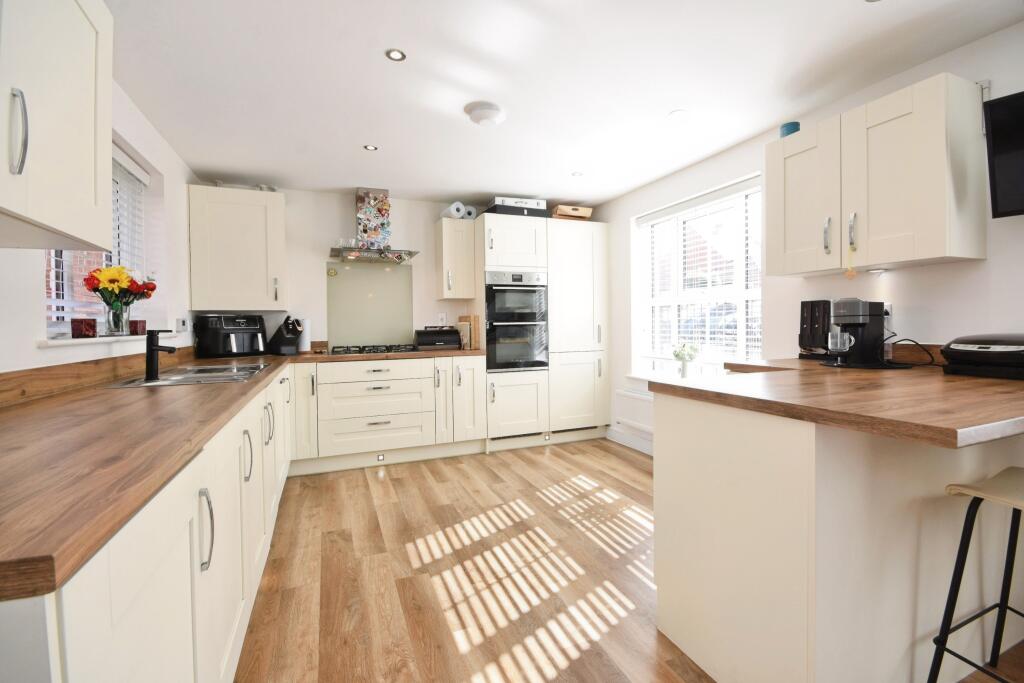 James Dunn Way, Haverhill, CB9 - View 2
