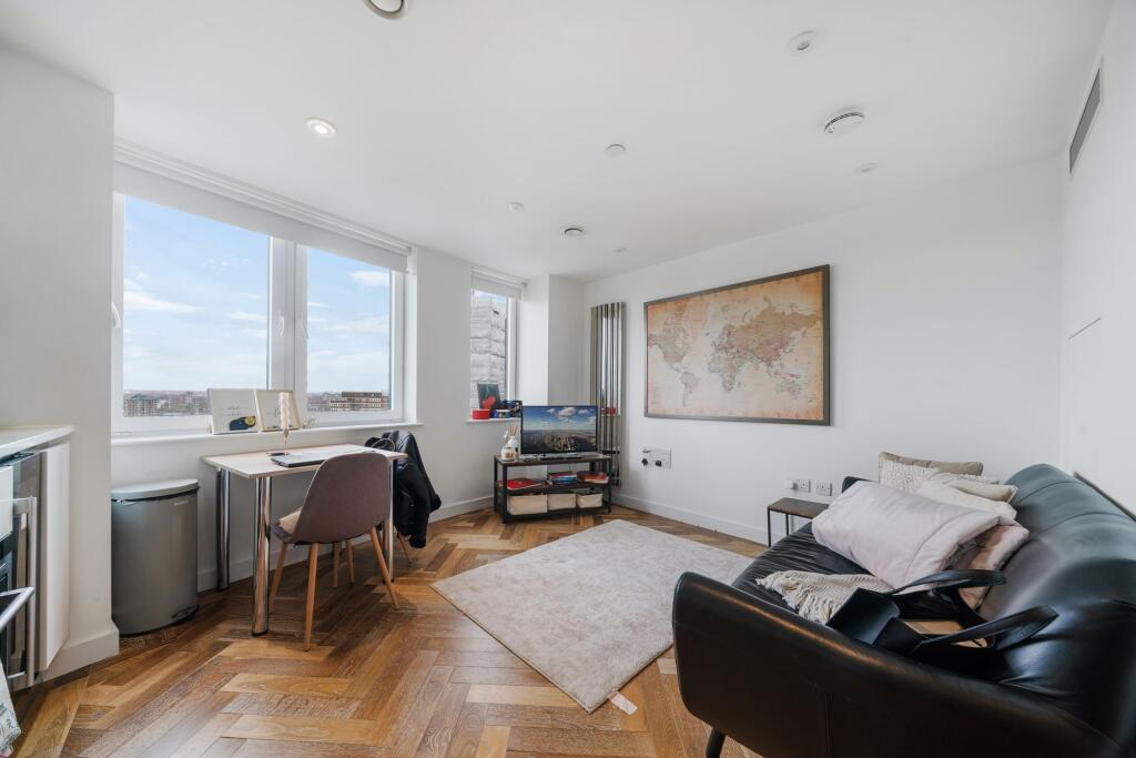 Studio flat for rent