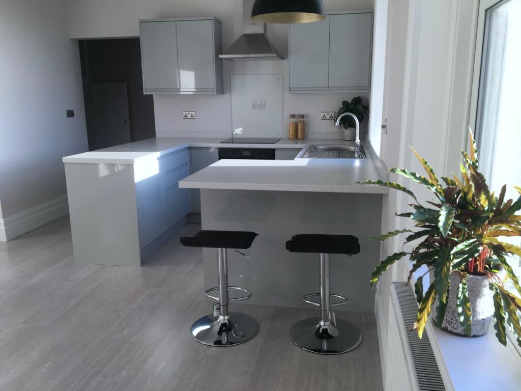 Apartment in Twickenham - View 4