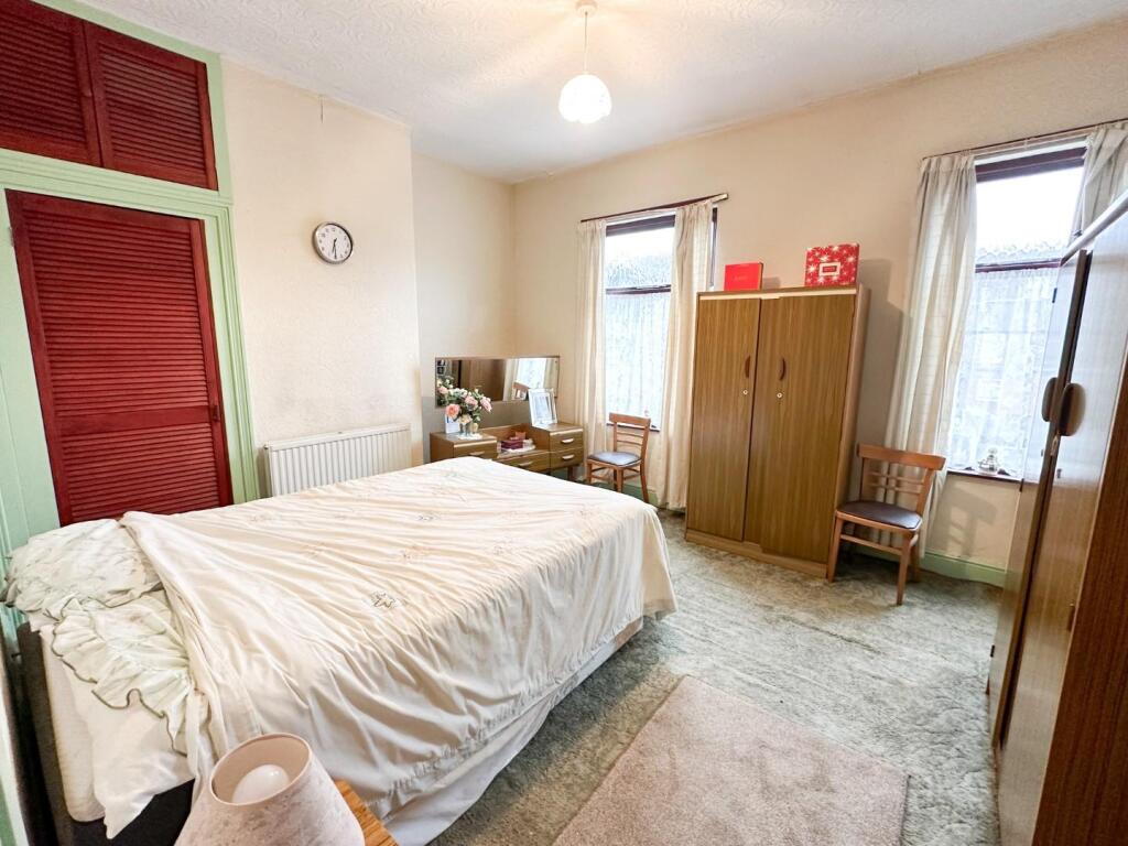 House in Manchester, Levenshulme - More
