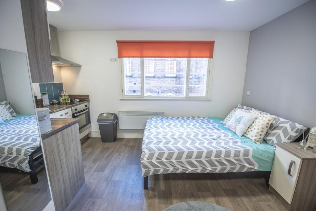 Studio flat for rent
