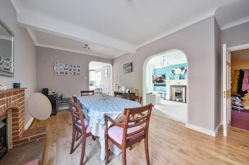 Grove Road, Broadwater, Worthing, West Sussex, BN14 photo 4