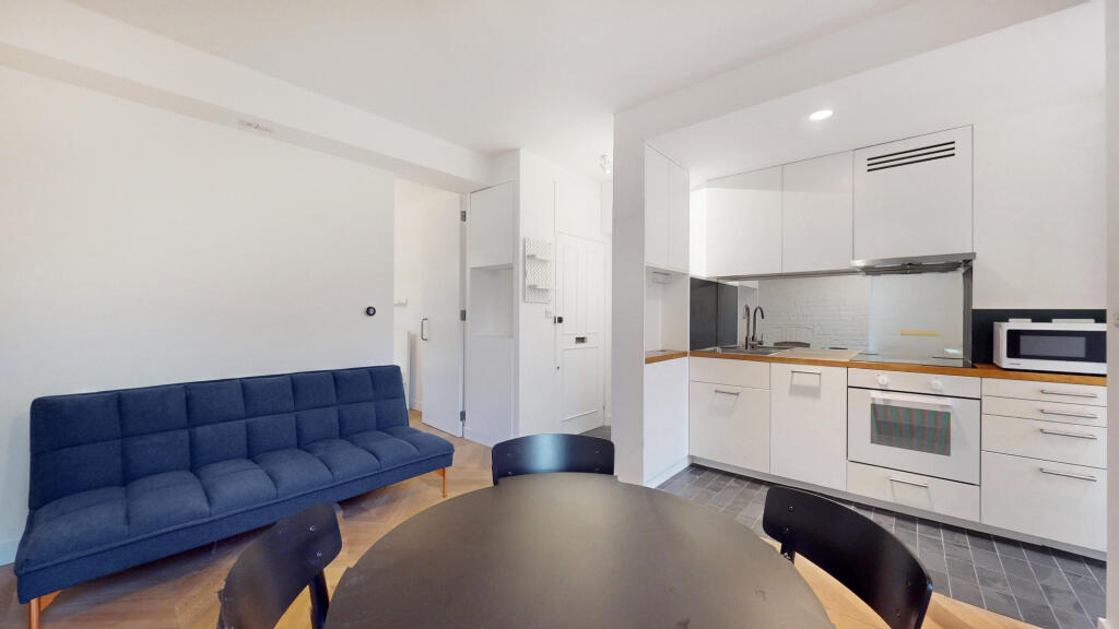 Apartment in London - More
