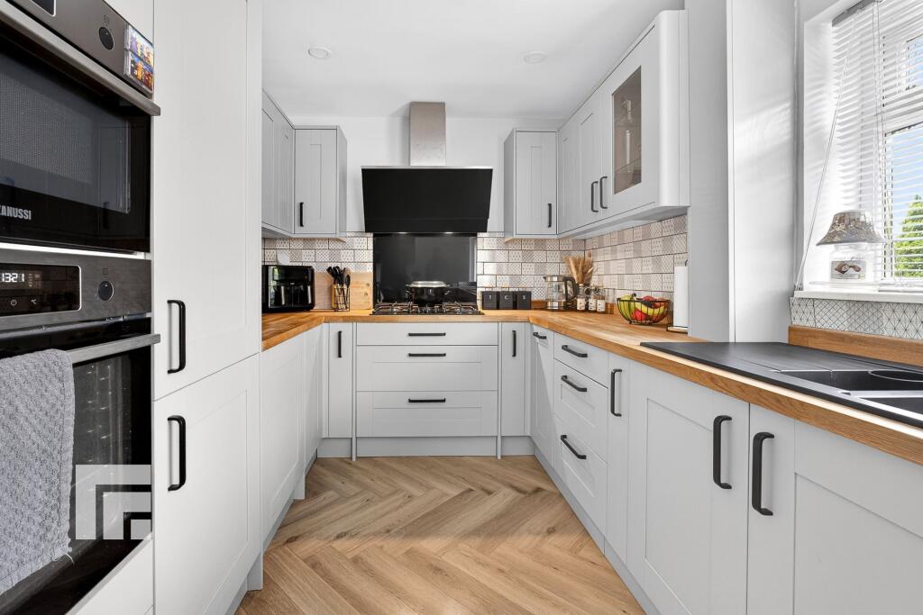 House in Cardiff, Pentrebane, Fairwater - View 2