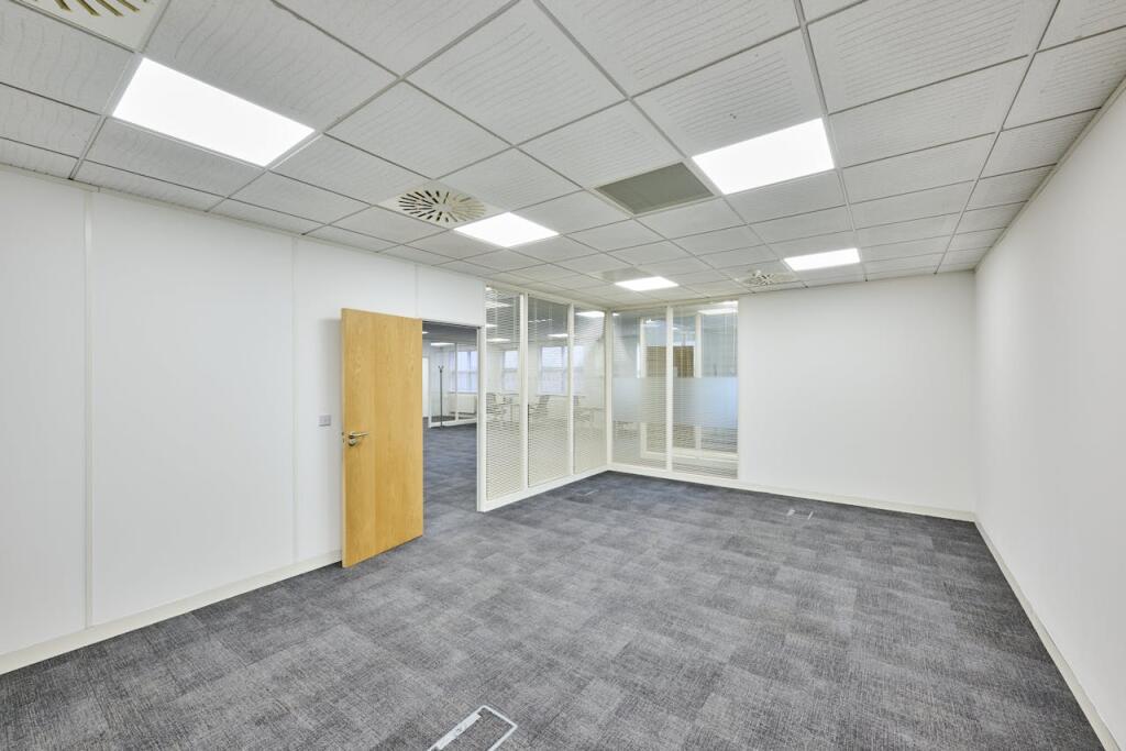Additional image 3 of Forward House, 17 High Street, Henley-in-Arden, B95 5AA