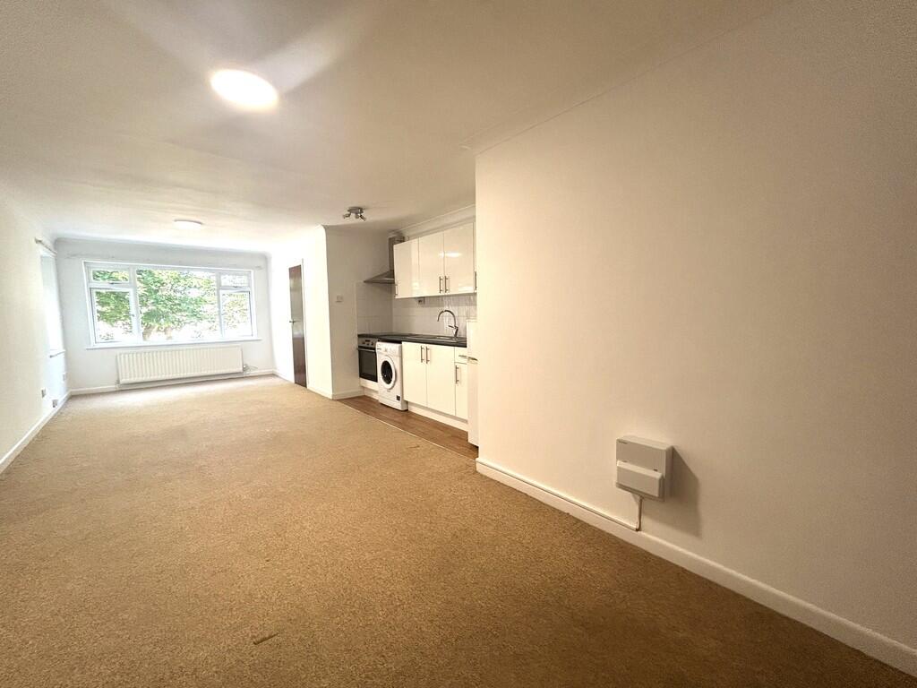 Apartment in Bournemouth - View 4