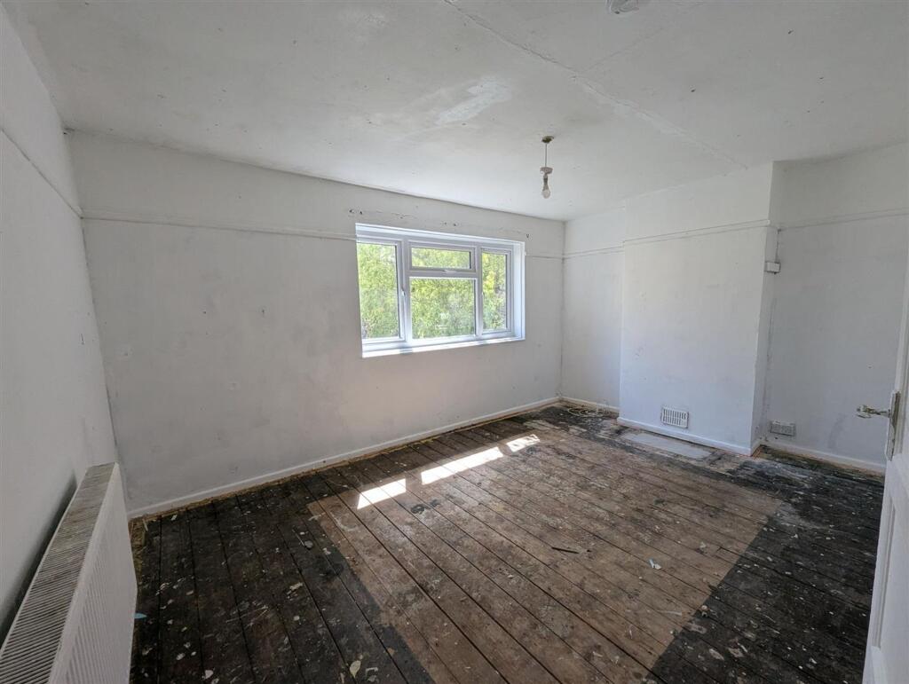 Apartment in Dorchester - View 4