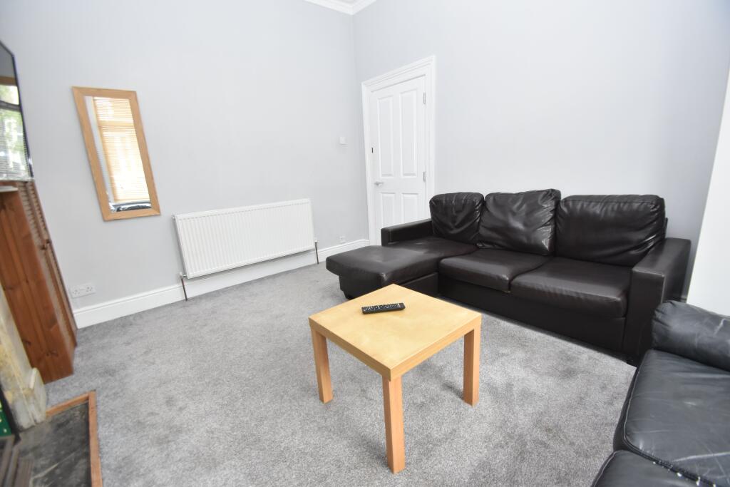 House in Cardiff, Maindy, Cathays - More