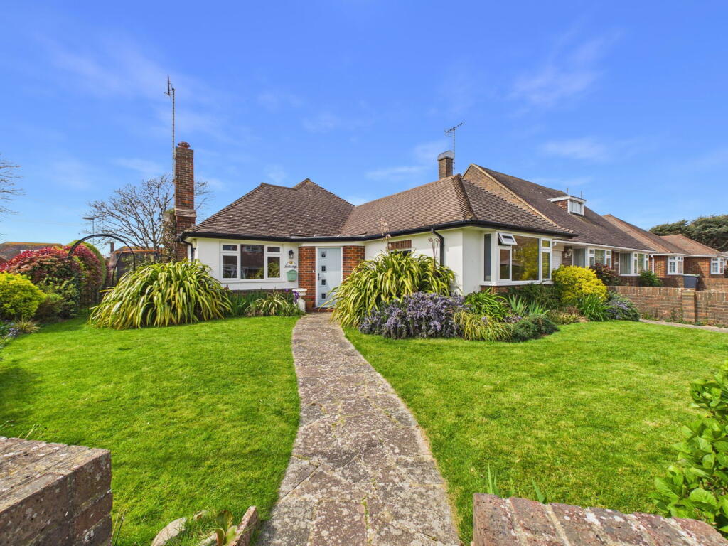 St. Johns Avenue, Goring-by-Sea, Worthing, BN12 4HU