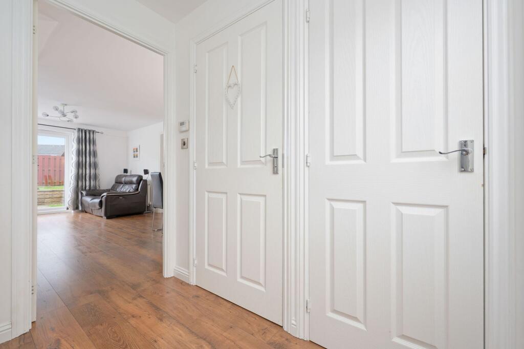 Middlebank Rise, Dunfermline, KY11 photo 3