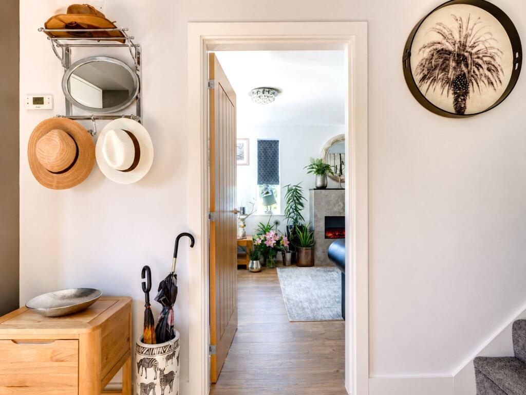 House in Worcester - View 2