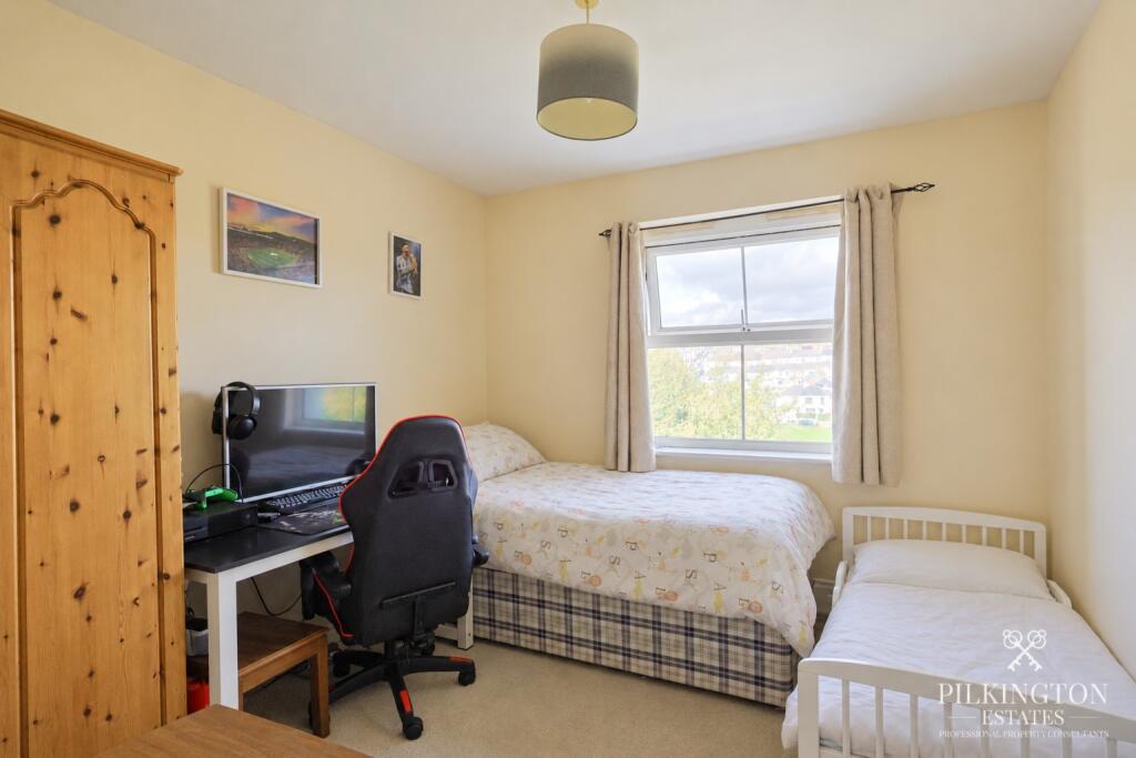 Apartment in Plymouth, St. Judes - More