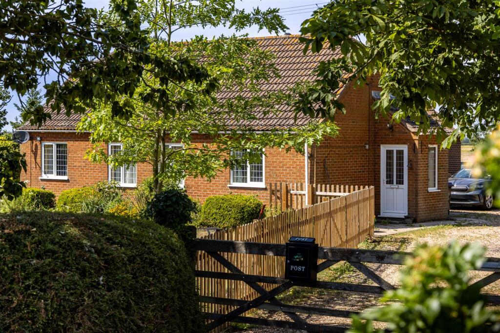 Main image of property: Coldharbour Lane, Carrington, Boston