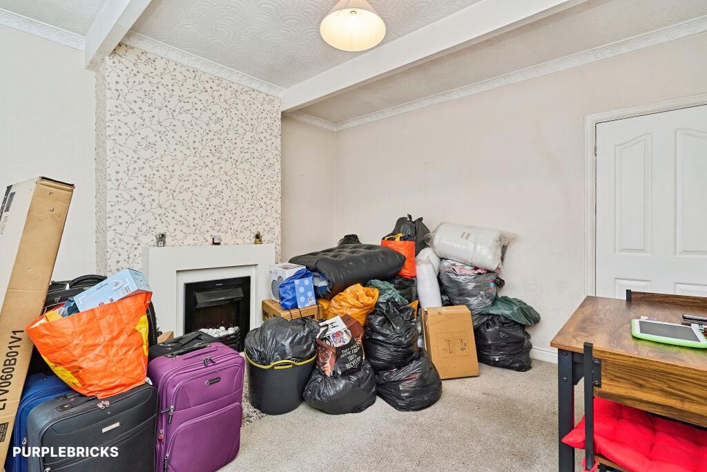 House in Wolverhampton, Sedgemoor Park, Woodcross - View 5