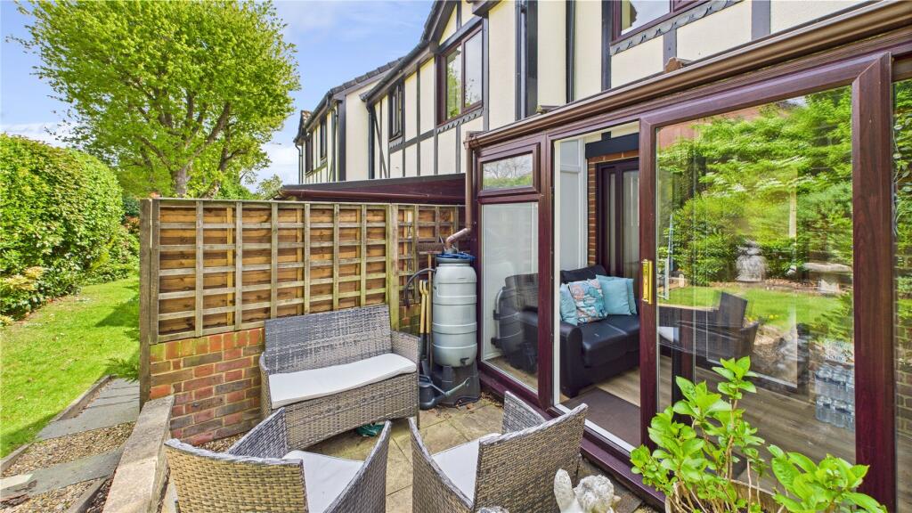 Fromow Gardens, Windlesham, Surrey, GU20 - View 2