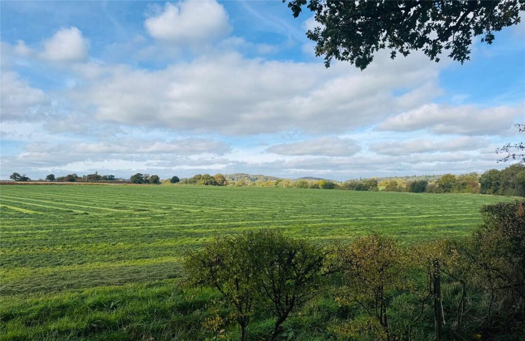 Tokes Lane, East Knoyle, Wiltshire, SP3 photo 4