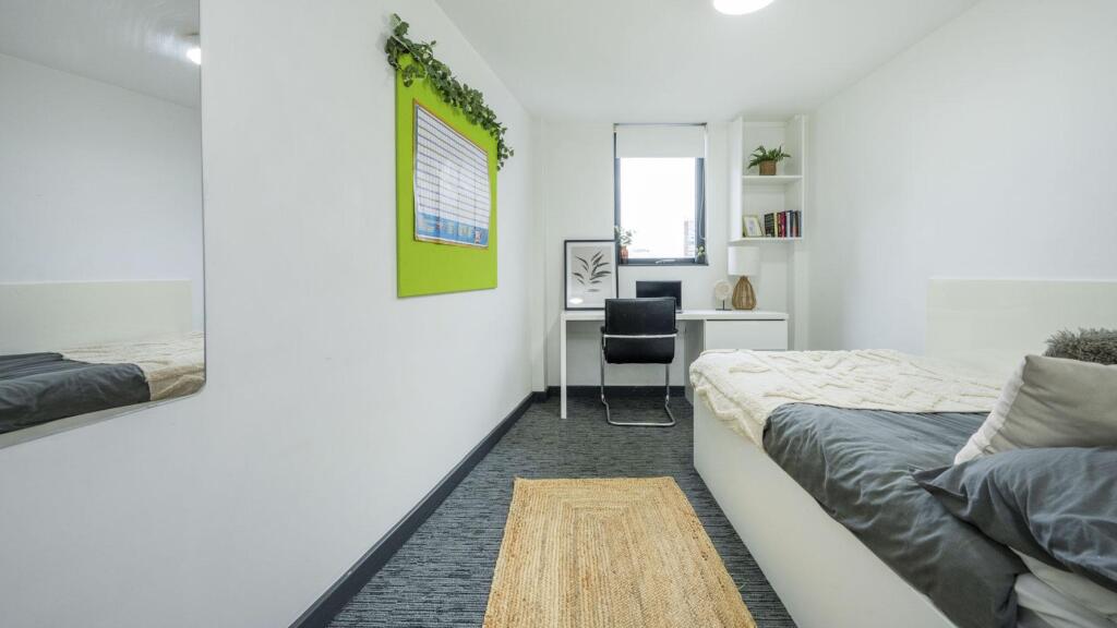Apartment in Liverpool - View 4