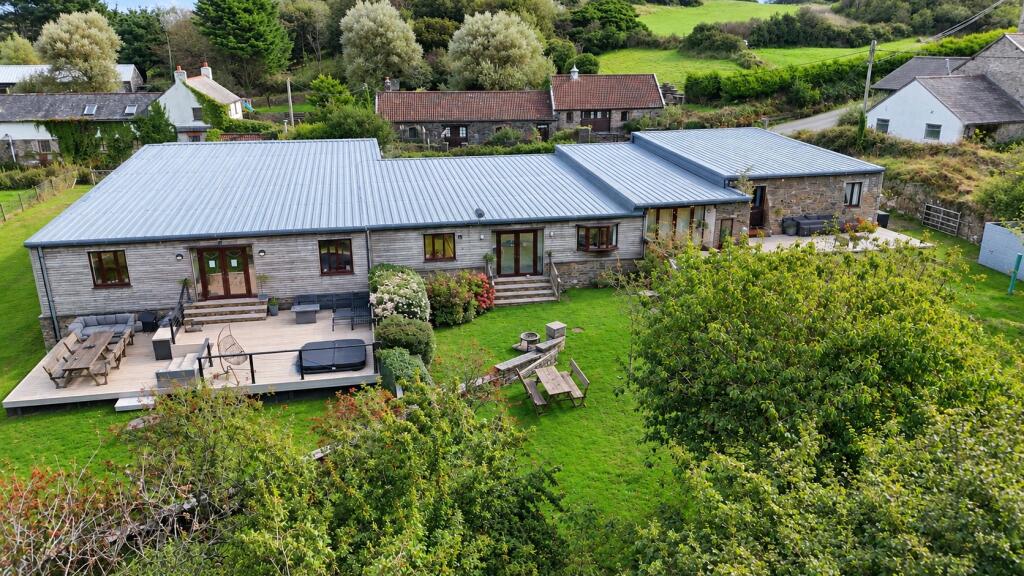 House in North Devon, Ilfracombe - View 2