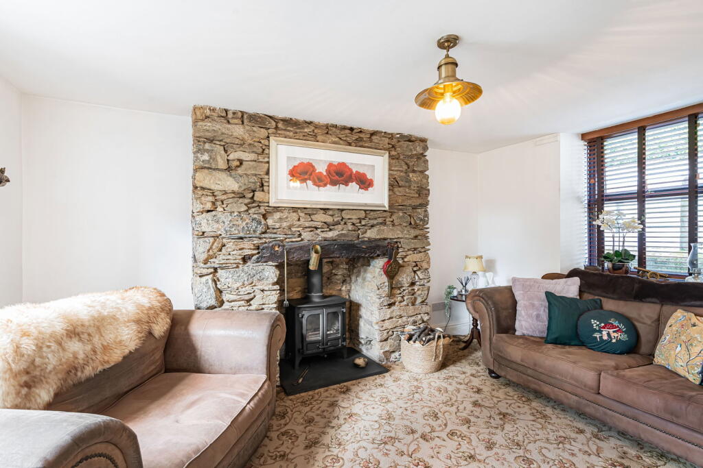 House in South Hams, Brixton - View 2