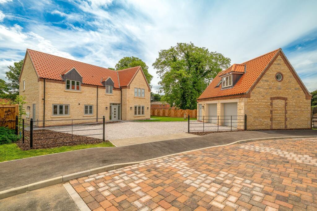 Main image of property: Roman Ridge, Wellingore, LN5