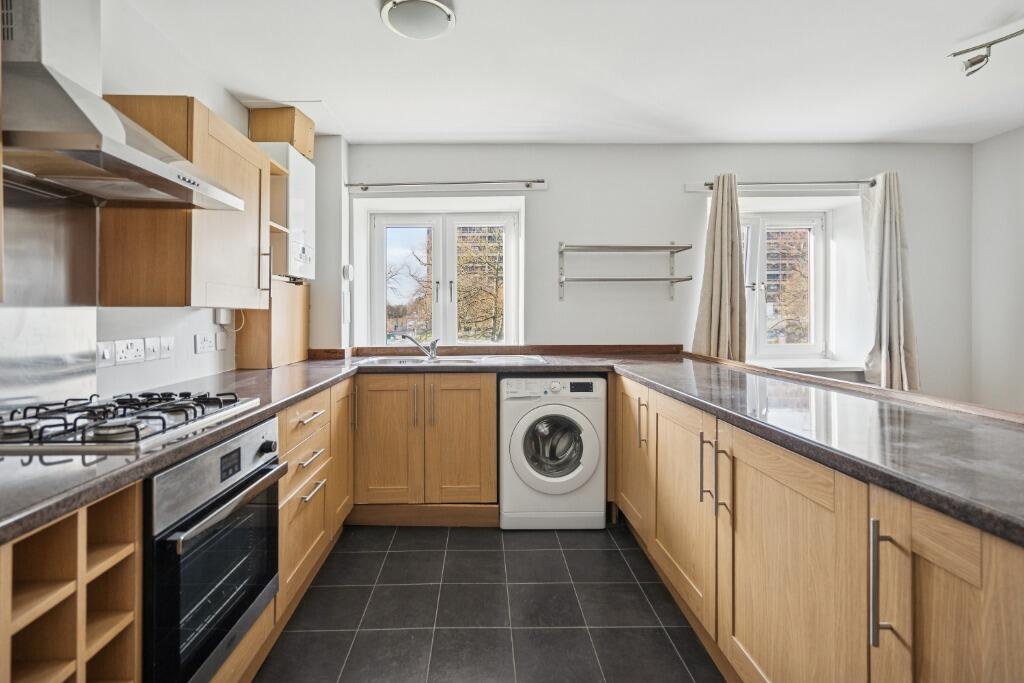 Apartment in Glasgow - View 3