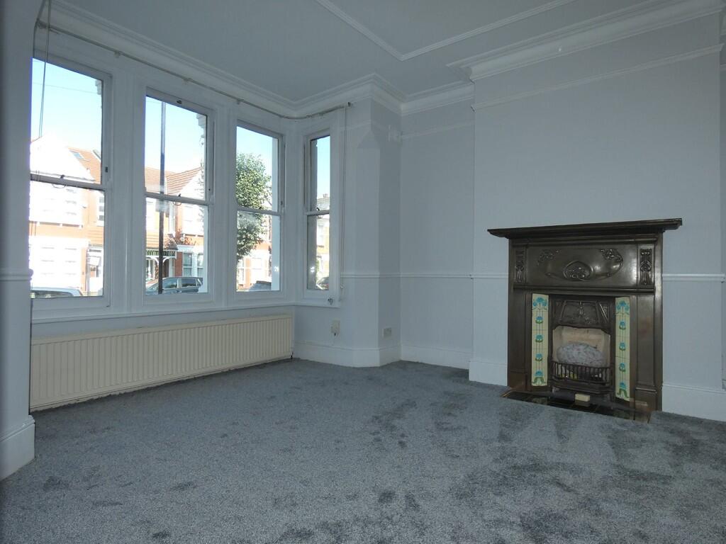 House in London - View 4
